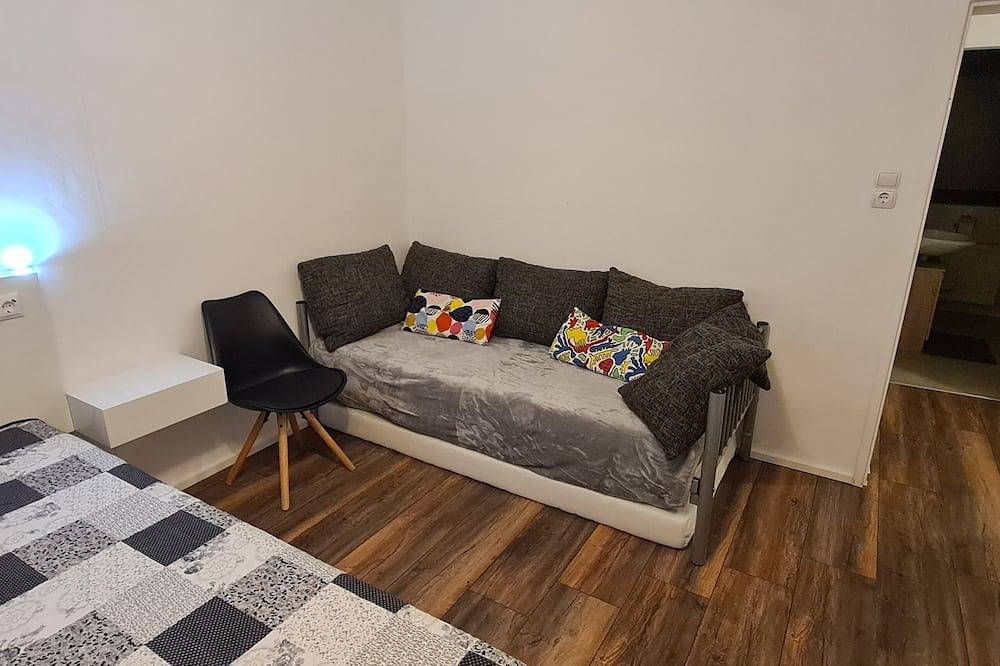 Ganze Wohnung, Ferienwohnung im Rheingau Taunus ( Aarbergen ) zwischen Limburg und Wiesbaden in Aarbergen, Rheingau-Taunus-Kreis