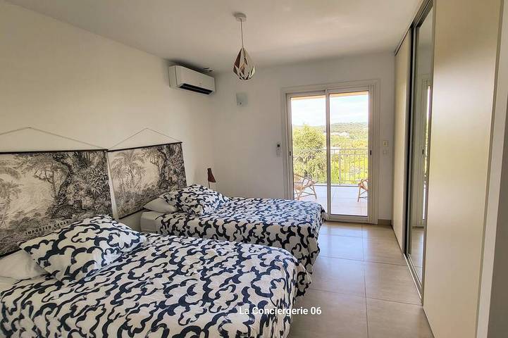 Villa pour 8 personnes, avec balcon et jardin à Mandelieu-la-Napoule - 4