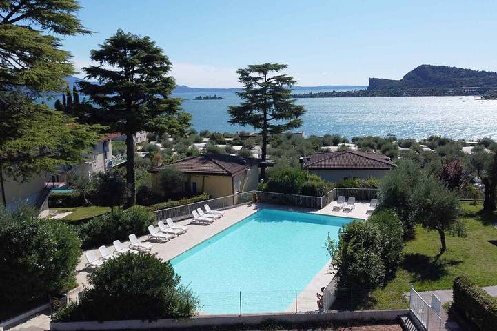 Bungalow für 6 Personen, mit Pool und Garten in Manerba del Garda