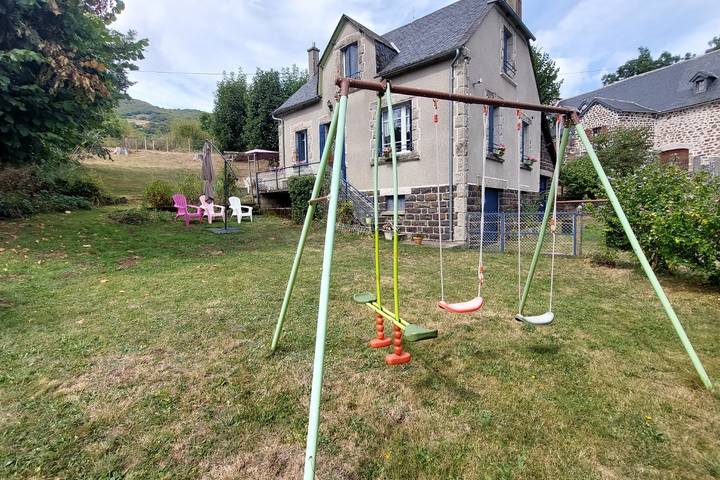 Gîte pour 6 personnes, avec vue sur le lac ainsi que jardin et terrasse, animaux acceptés - 1