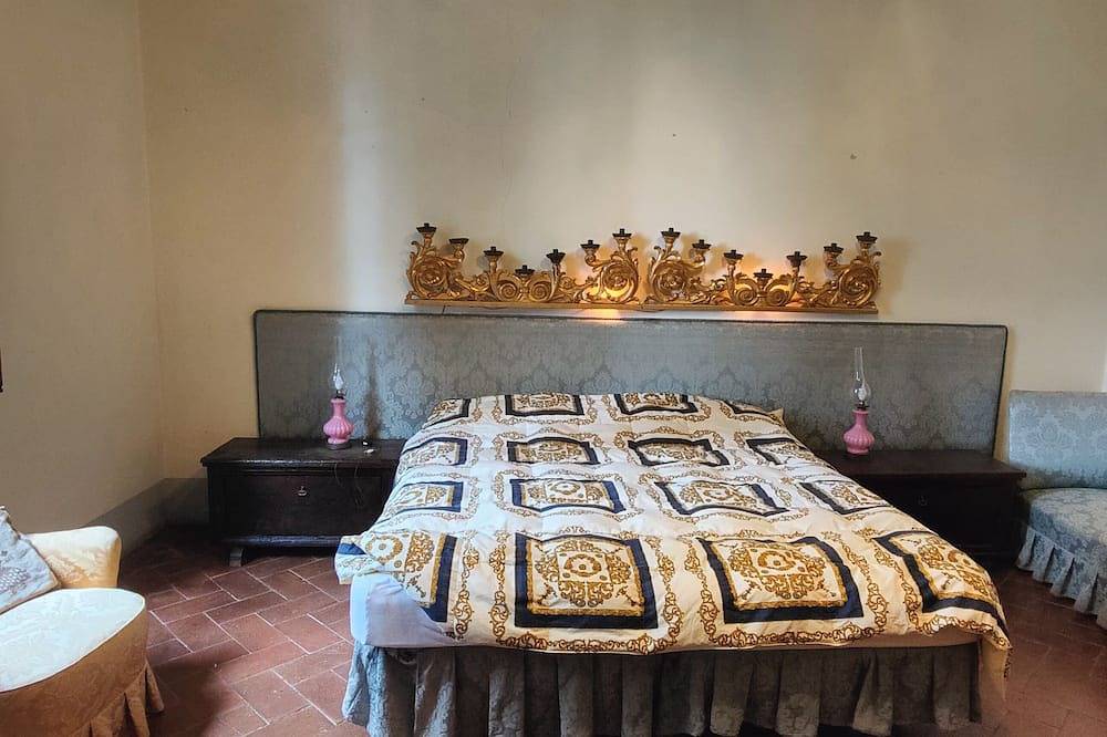 [Villa Allegri] Manor House on Farm. in Lastra a Signa, Prato Province