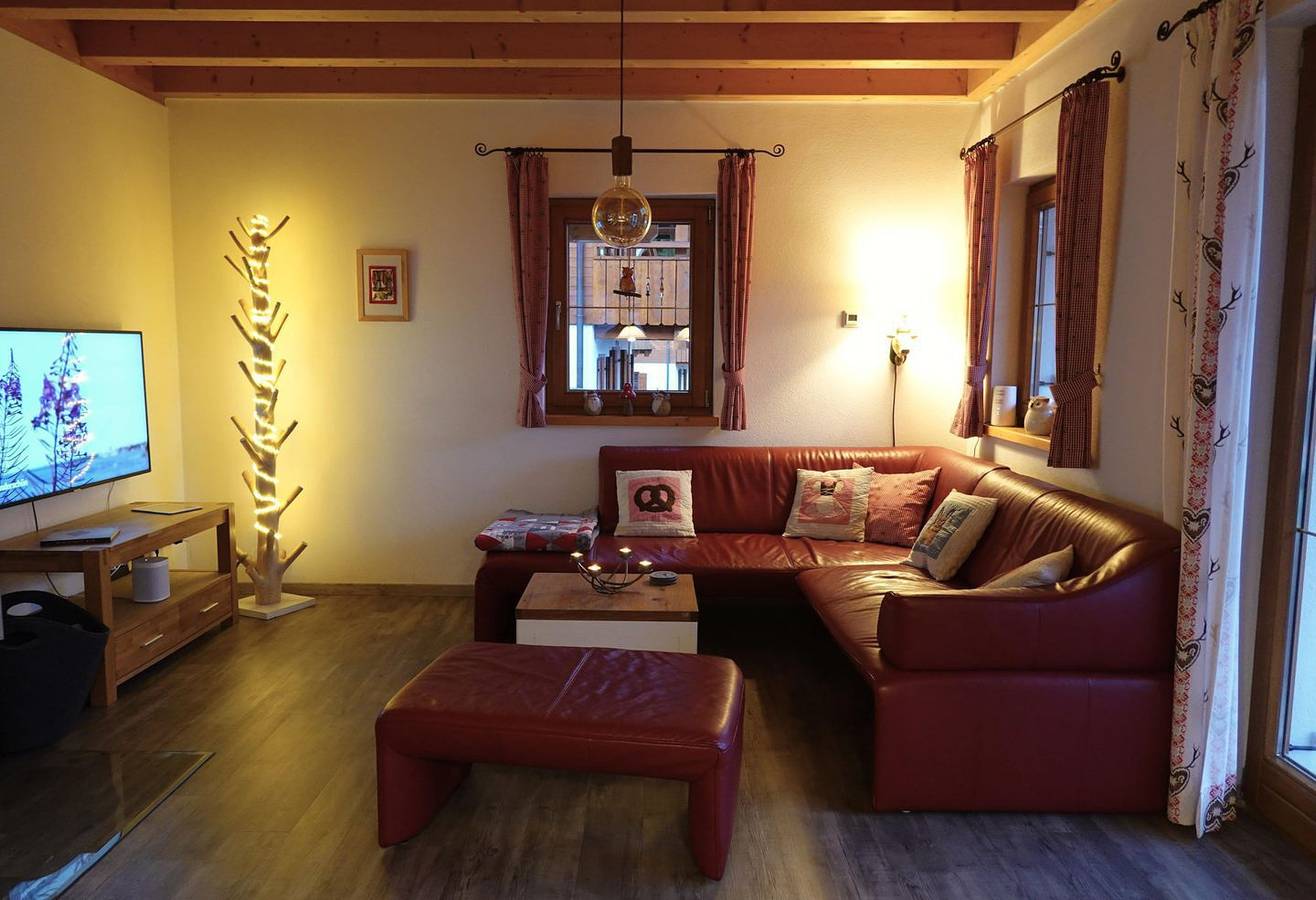 Komfortables Ferienhaus Eulennest im Feriendorf Via Claudia mit Sauna in Lechbruck am See, Bayerisch Schwaben