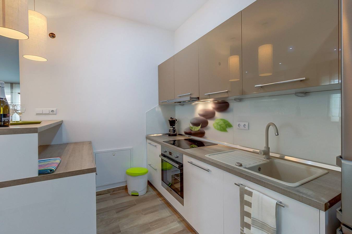 Ganze Wohnung, Das Apartment Mia befindet sich in Mali Lošinj, nicht weit vom Sandstrand entfernt, der sich in der Čikat-Bucht, ideal fur 2-4 personen in Mali Lošinj, Lošinj