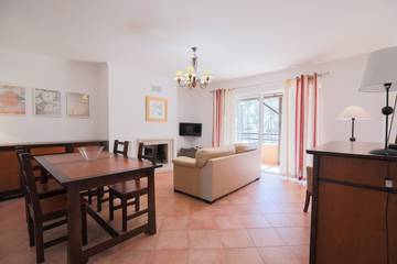 Apartamento De Férias para 4 Pessoas em Aroeira, Charneca de Caparica e Sobreda, Foto 4