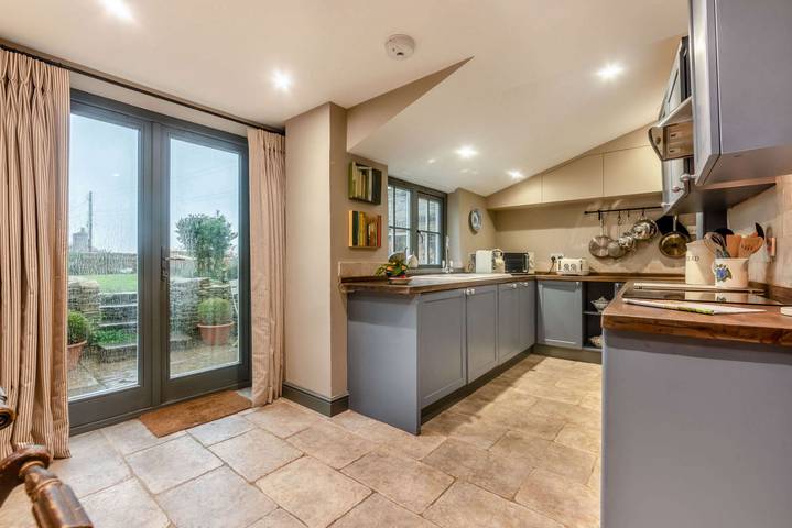 Gîte pour 3 personnes avec jardin in Wiltshire