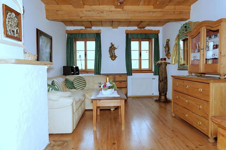 Ferienwohnung für 2 Personen, mit Pool und Garten sowie Ausblick und Terrasse