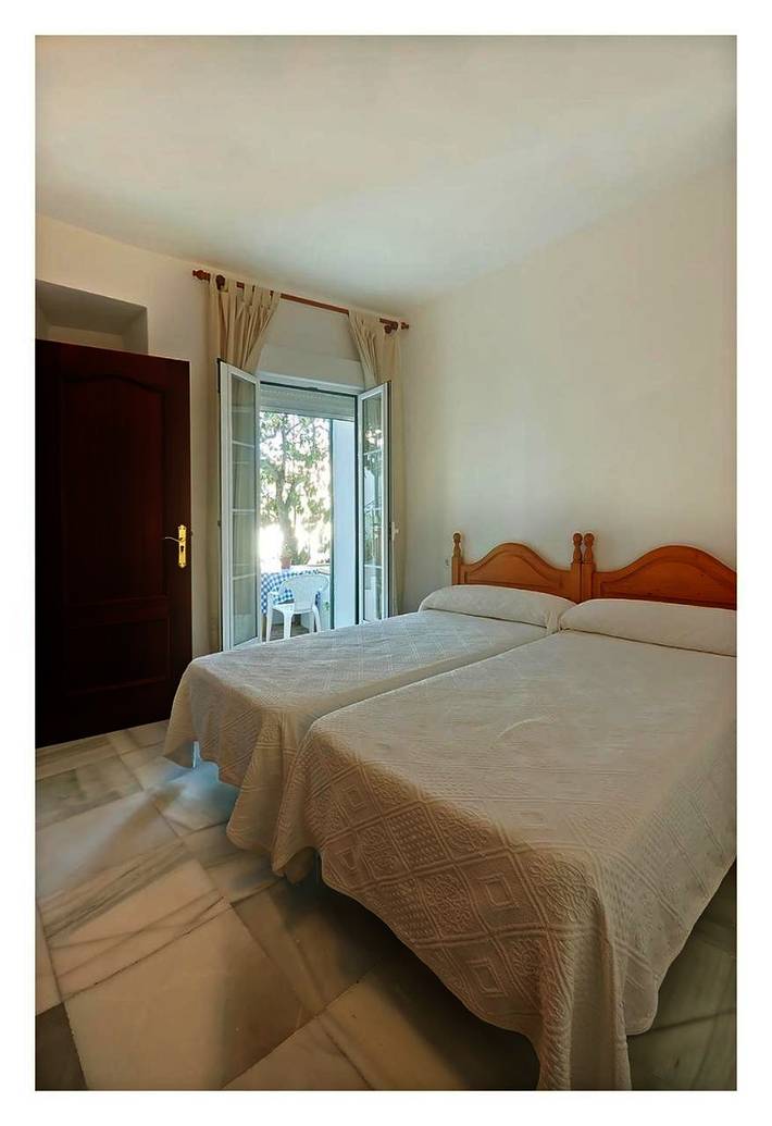 Maison d’hôte pour 3 personnes, avec balcon ainsi que piscine et jardin à Conil de la Frontera - 4