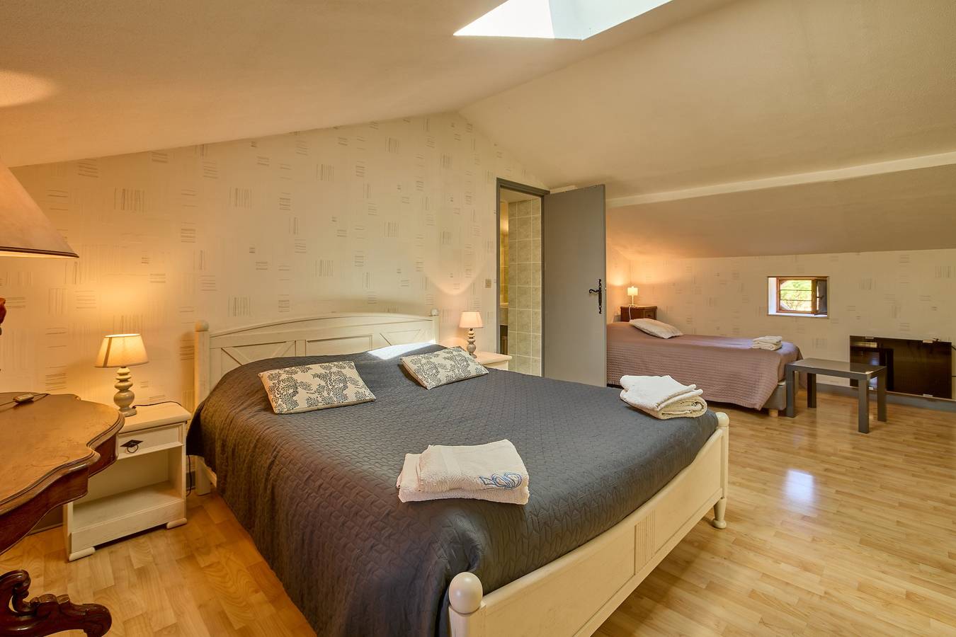 Cape - maison avec piscine et jacuzzi in Thénac, Périgord Pourpre