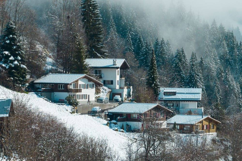 Chalet mit herrlichem Blick, 6 Personen, mit Sauna! in Laax Dorf, Laax