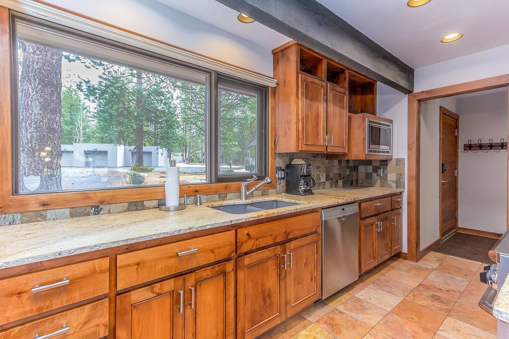 Ganze Wohnung, Schöne Eigentumswohnung - am 17. Loch Meadows Golfplatz, A / C in Sunriver, Deschutes County