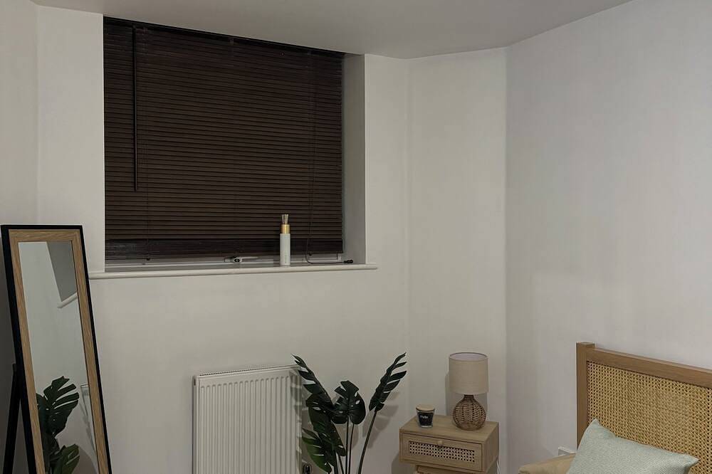 Entire apartment, Modern Refurbished Apt in Stevenage Town Centre in Stevenage, Hertfordshire