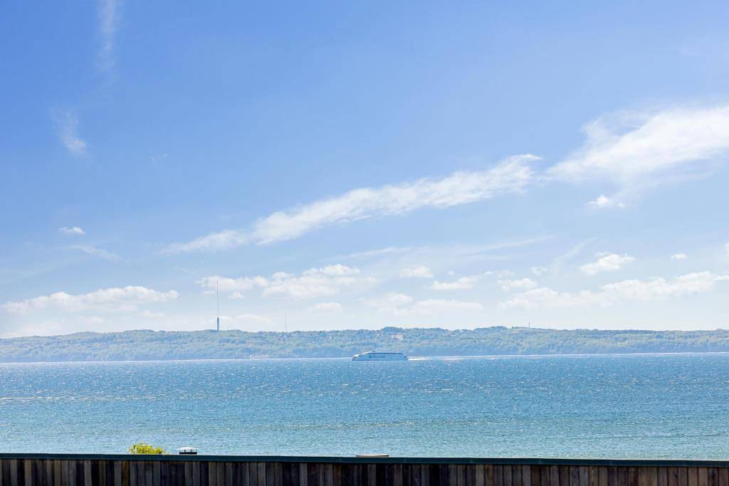 Gemütliches Ferienhaus mit Panoramablick über den Aarhus Bugt – ideal für einen erholsamen Urlaub in Skødshoved, Knebel