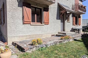 Location de vacances pour 4 personnes, avec jardin à Oô