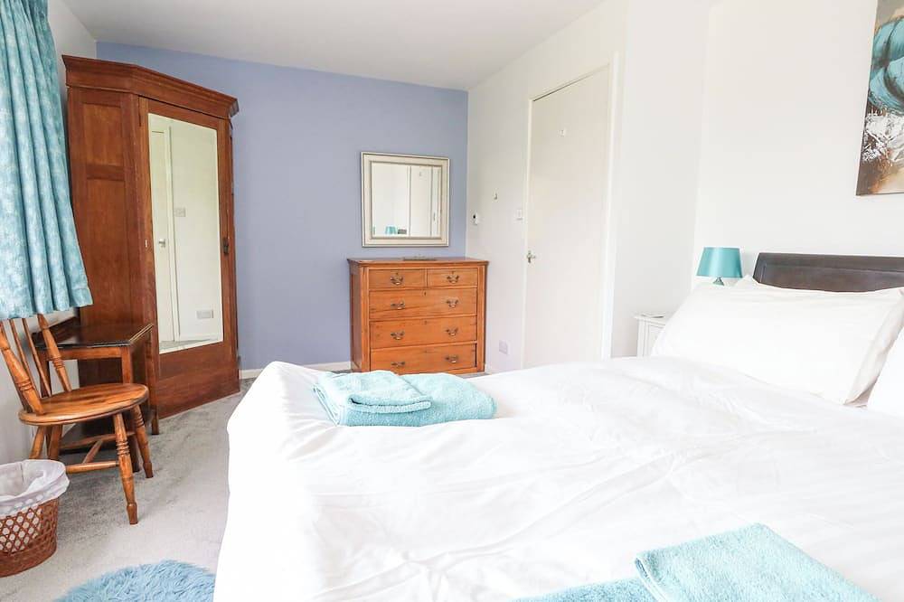 Mermaid Cottage, family friendly, with a garden in Wakeham, Portland in Easton (Portland), Isle of Portland