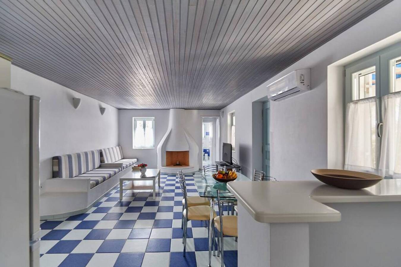 Casa vacanza per 6 persone con giardino in Paros