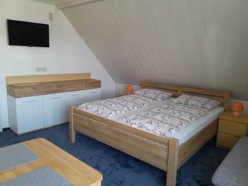 Ferienwohnung für 2 Personen, mit Terrasse und Garten in Zempin