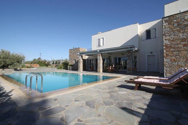 Location de vacances pour 6 personnes, avec jardin ainsi que piscine et vue, animaux acceptés dans Carystos - 4