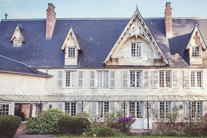 Location de vacances pour 12 personnes, avec jardin, animaux acceptés à Bouvresse