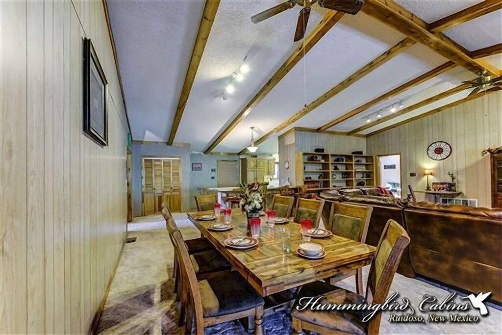 Moon Mountain Lodge: \"Der Lieblingsort meiner Familie!\"  mit Whirlpool und Billardtisch. in Ruidoso, Ski Apache