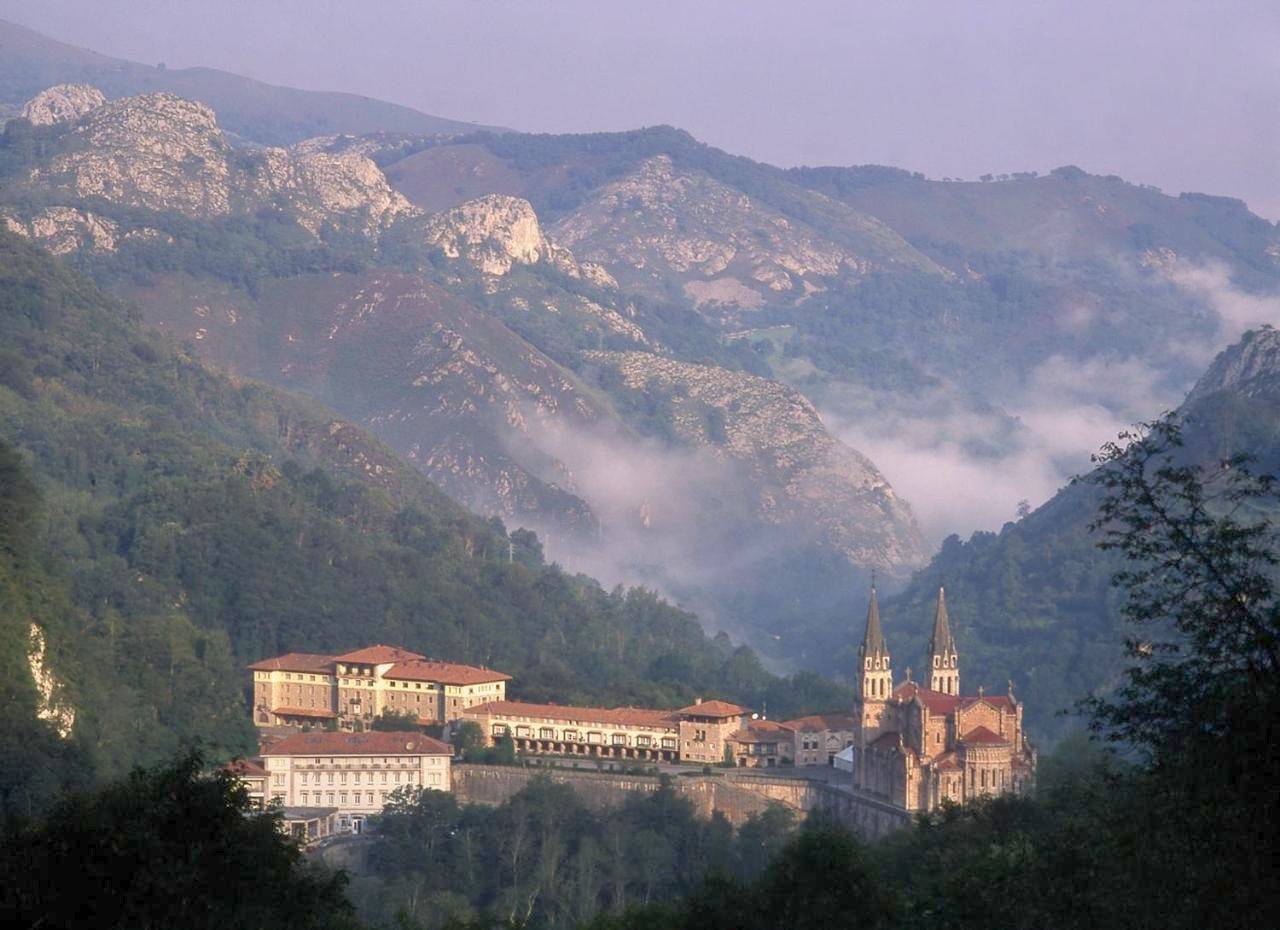 Hotel para 10 personas con terraza in Cangas de Onís, Lagos de Covadonga