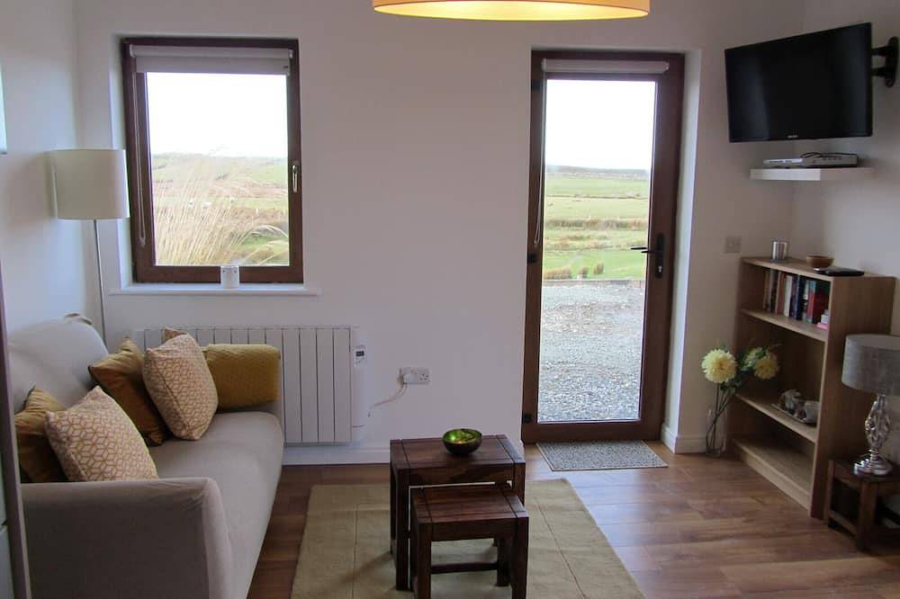Geheel appartement, Atlantic Apartment. Prachtig uitzicht op de wilde Atlantische Oceaan en de bergen in Rinvyle Electoral Division, Connemara