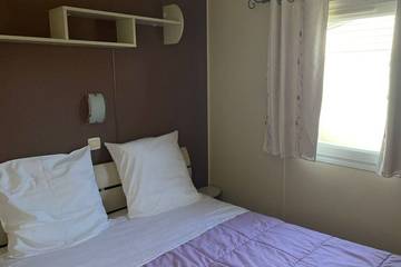 Camping pour 4 Personnes dans Saint-Pierre-d'Oléron, Région de Rochefort, Photo 1