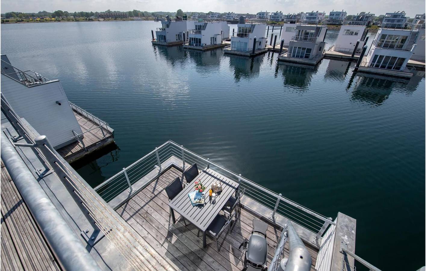 Apartment mit Meerblick, Terrasse und Parkplatz 900 m vom Strand entfernt in Olpenitz, Kappeln