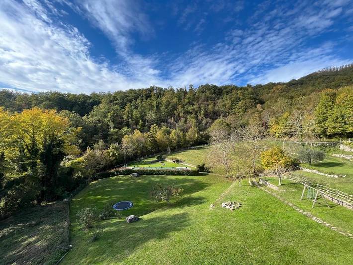 Ferienhaus für 4 Personen, mit Terrasse und Garten sowie Pool und Ausblick