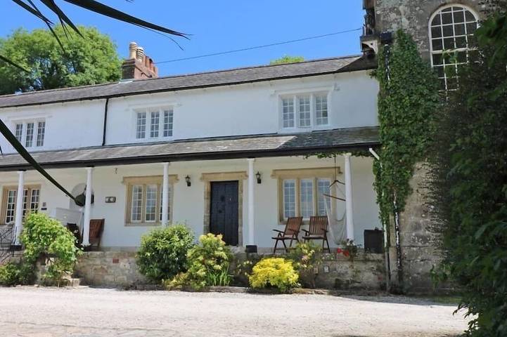 Ferienhaus für 4 Personen, mit Whirlpool und Terrasse sowie Garten