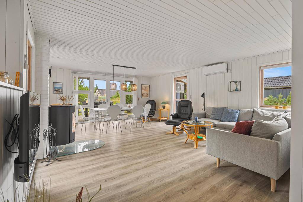 Sommerhaus mit Sauna und Kaminofen in ruhiger Lage in Houstrup in Nørre Nebel, Varde