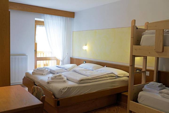 Hôtel pour 3 personnes, avec vue et jardin à Rabbi - 3