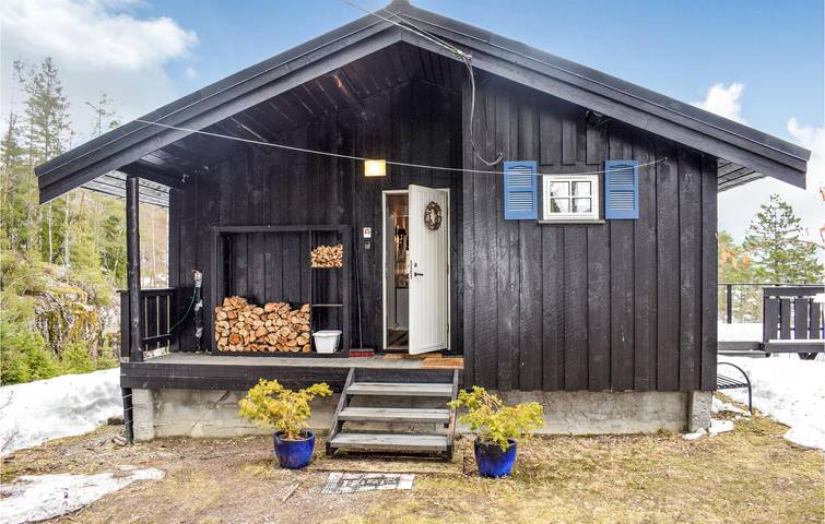 Ferienhaus für 8 Personen, mit Ausblick und Terrasse sowie Seeblick und Garten, mit Haustier - 1