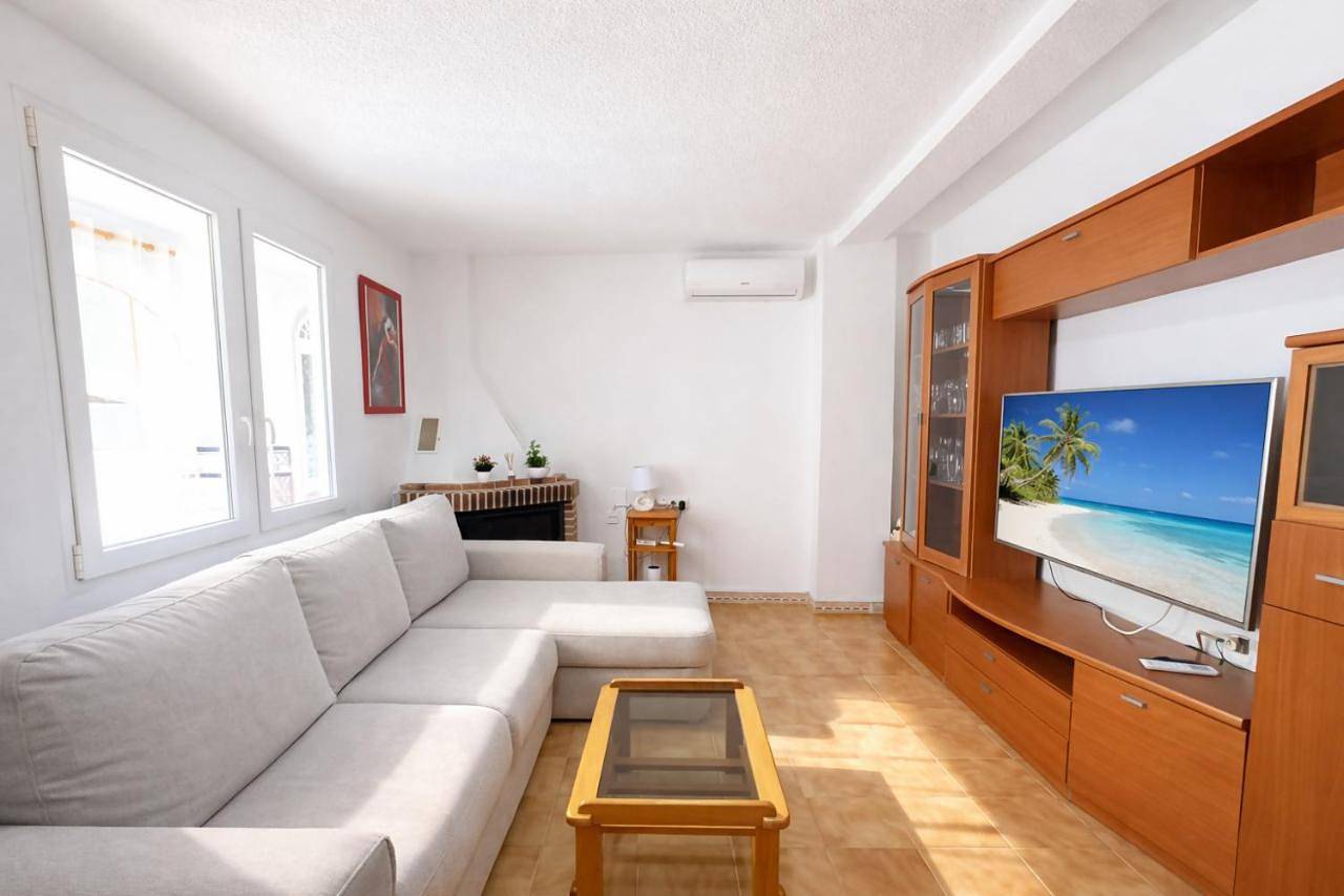 Ganze Wohnung, Two-Bedroom Apartment in Playa de La Mata (Torrevieja), Torrevieja