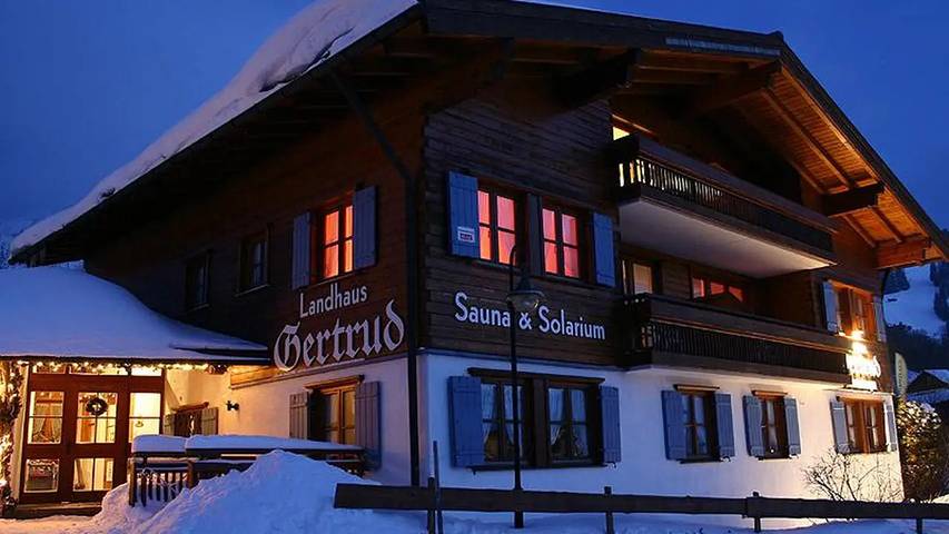 Ferienwohnung für 4 Personen, mit Balkon und Sauna sowie Garten in Bad Hindelang - 2