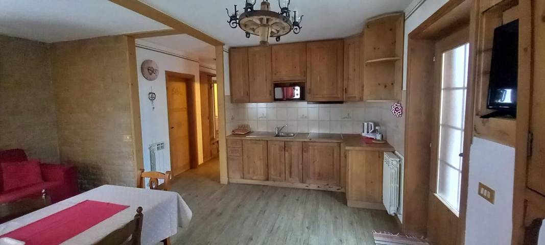Appartamento intero, Appartamento 'Chalet Pace' con vista sulle montagne, Wi-Fi e aria condizionata in Livigno (Borgo), Livigno