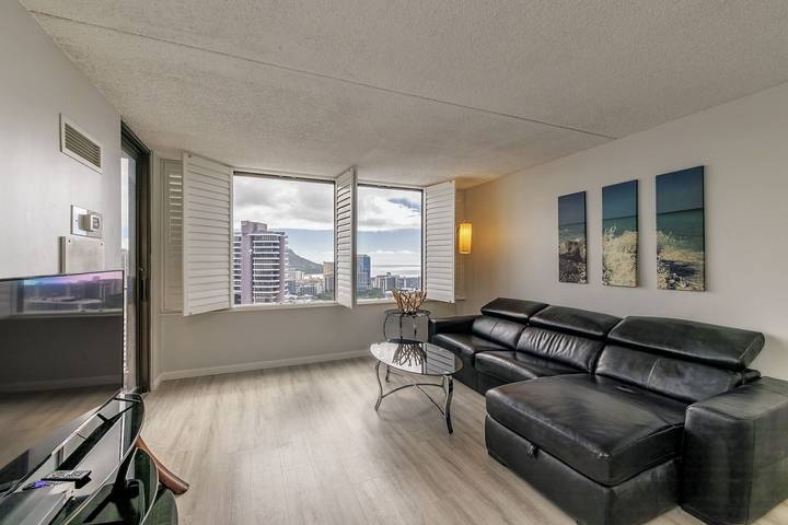 Gîte pour 3 personnes, avec sauna et balcon ainsi que piscine et jardin à Honolulu - 4