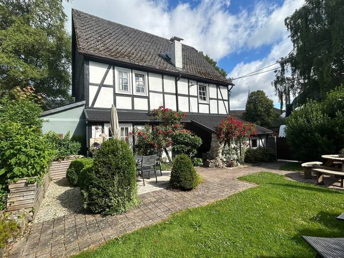 Ferienhaus für 8 Personen, mit Balkon und Terrasse sowie Garten in Bruchhausen (Olsberg)