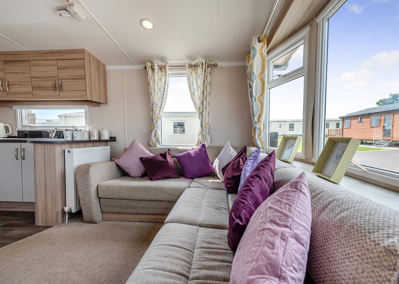 Bronze 2 Bedroom Caravan, Sleeps 4 in Calbourne, Isle of Wight