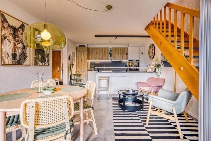 Gîte pour 6 personnes, avec sauna et balcon ainsi que jacuzzi et piscine à Saillon
