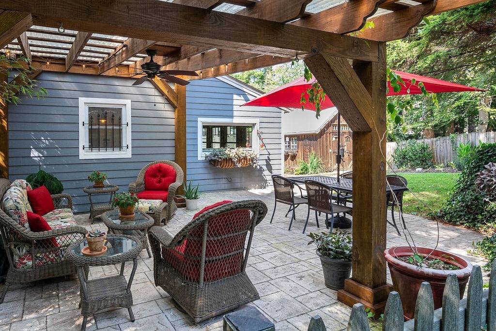 Historic Blythe Cottage in Hendersonville, Henderson County (NC)