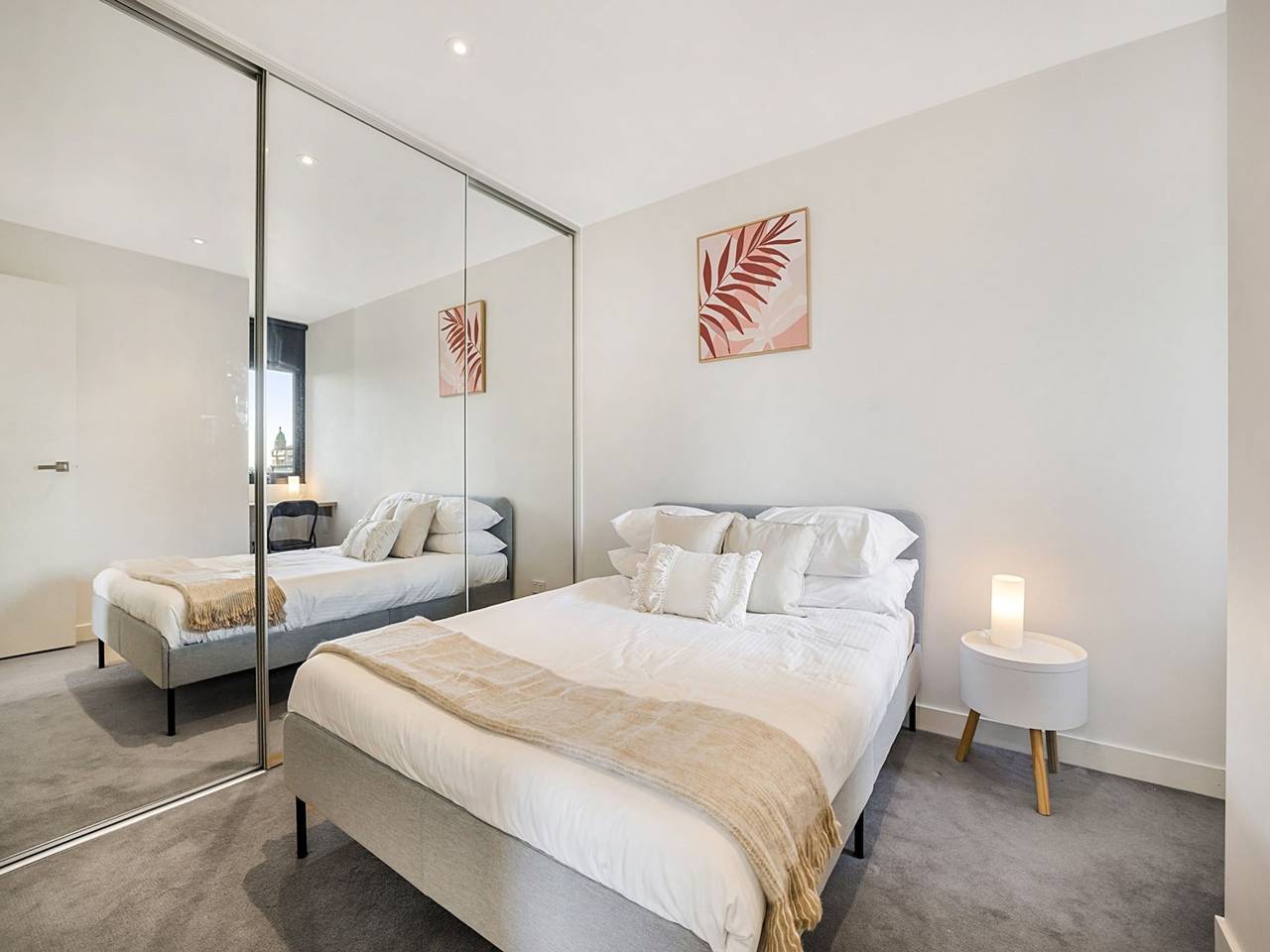 Entire apartment, Comfy 2-Bed Balcony Unit near Chapel St in Prahran, Melbourne