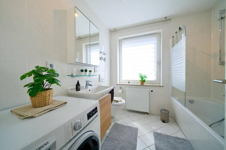 Ferienwohnung für 4 Personen, mit Balkon und Terrasse sowie Seeblick und Ausblick in Zwickau - 4