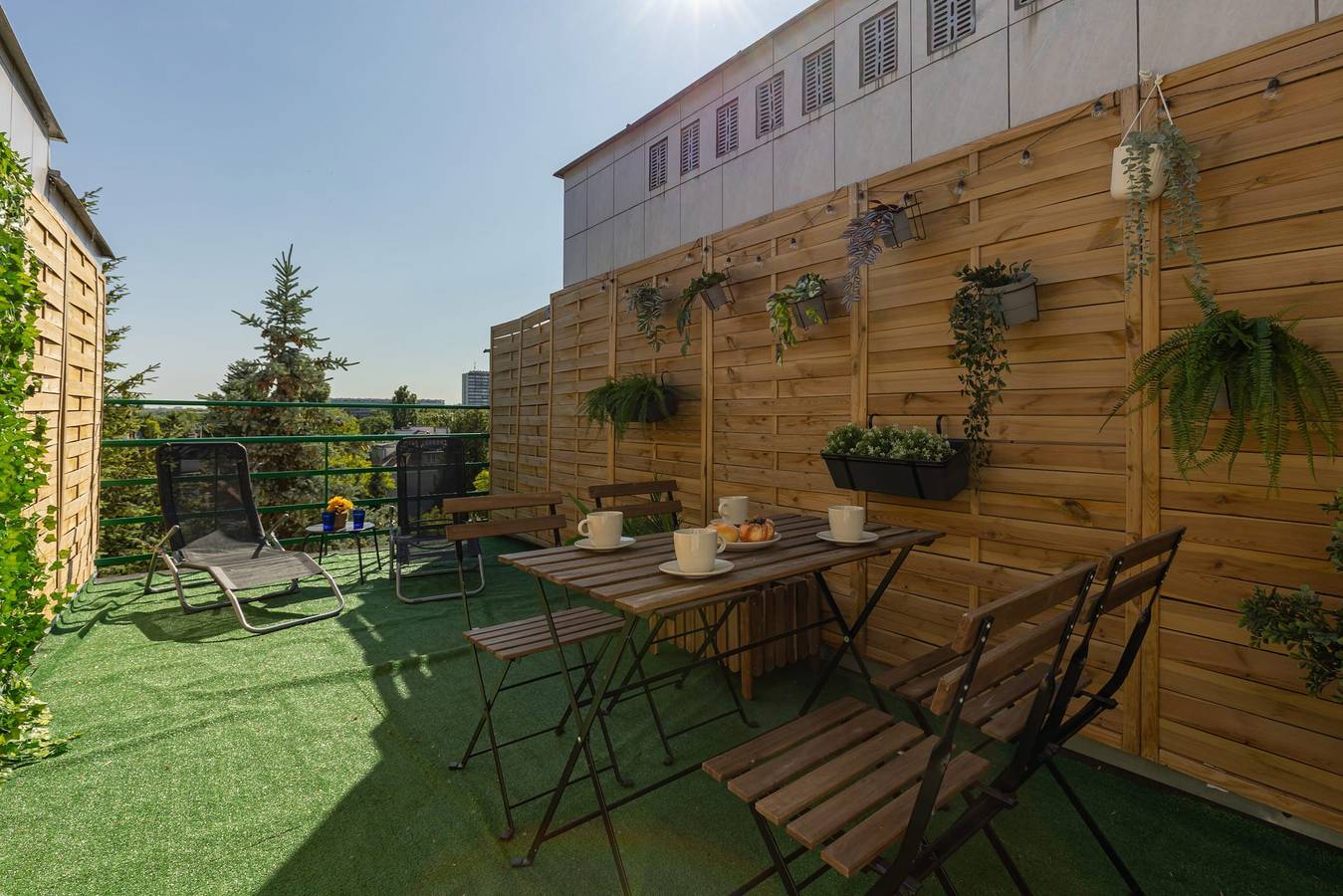 Ganze Wohnung, Spacious Apartment in Zoliborz | Terrace and Workspace in Żoliborz, Warschau