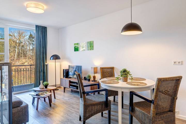Ferienwohnung für 3 Personen, mit Balkon und Sauna sowie Seeblick in Benz