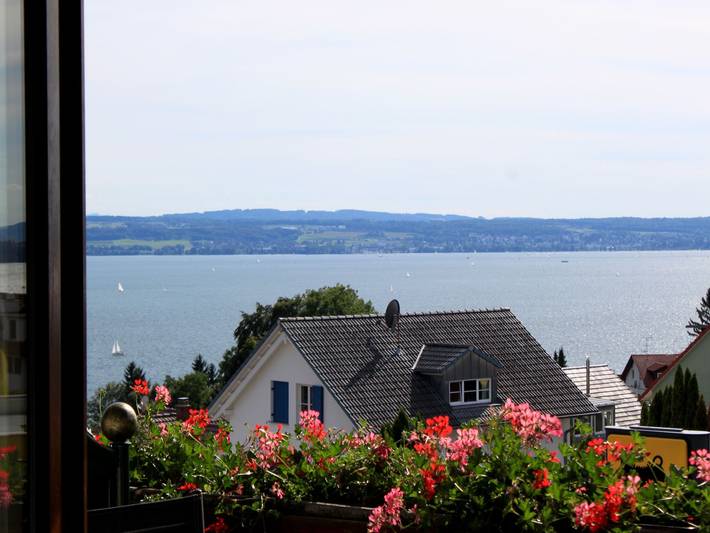 Gästehaus Mayer-Bartsch - Doppelzimmer ohne Balkon mit Dusche und Wc in Meersburg, Region Bodensee-Oberschwaben