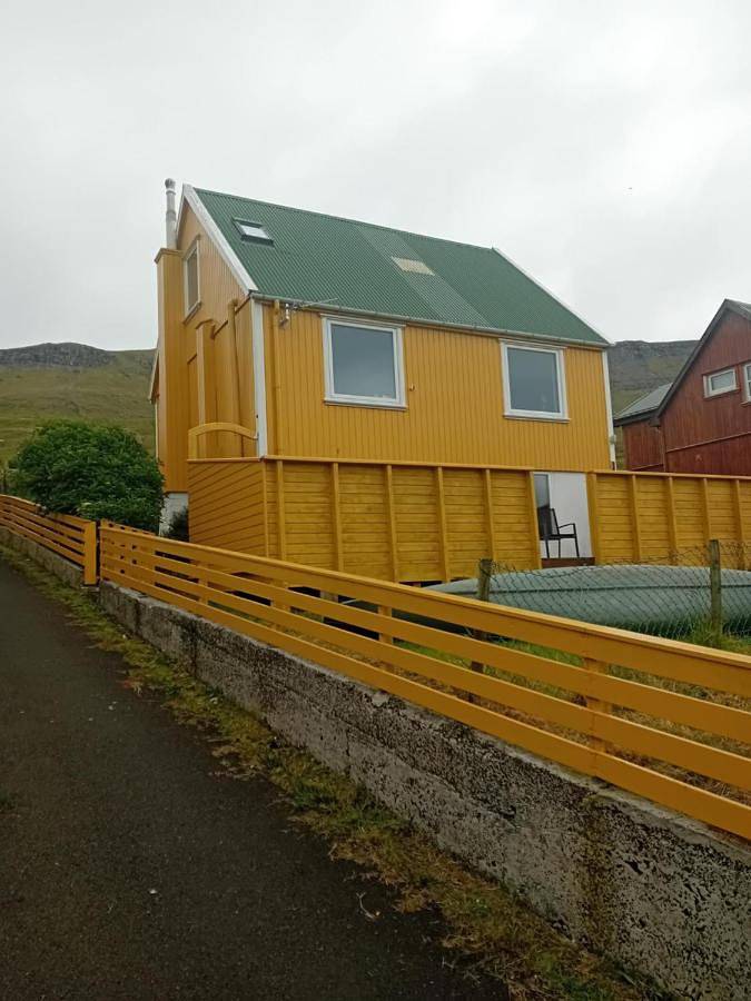 Location de vacances pour 8 personnes, avec vue sur le lac ainsi que vue et jardin, animaux acceptés dans les Îles Féroé - 4