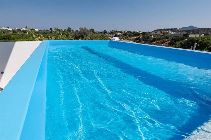 Ferienwohnung für 6 Personen, mit Pool und Garten in Afantou