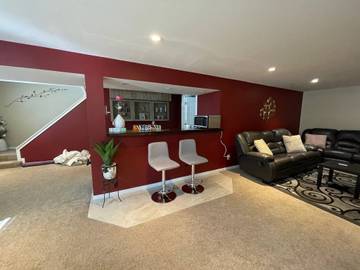 Vacation Rental for 5 Guests in Edmonton, Alberta, Picture 1