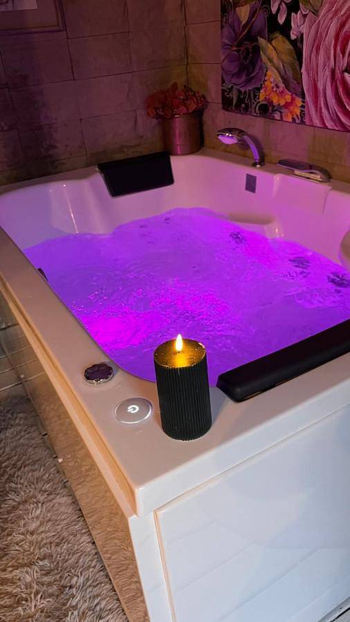 Tente pour 2 personnes, avec jardin et vue, animaux acceptés dans le Var - 2