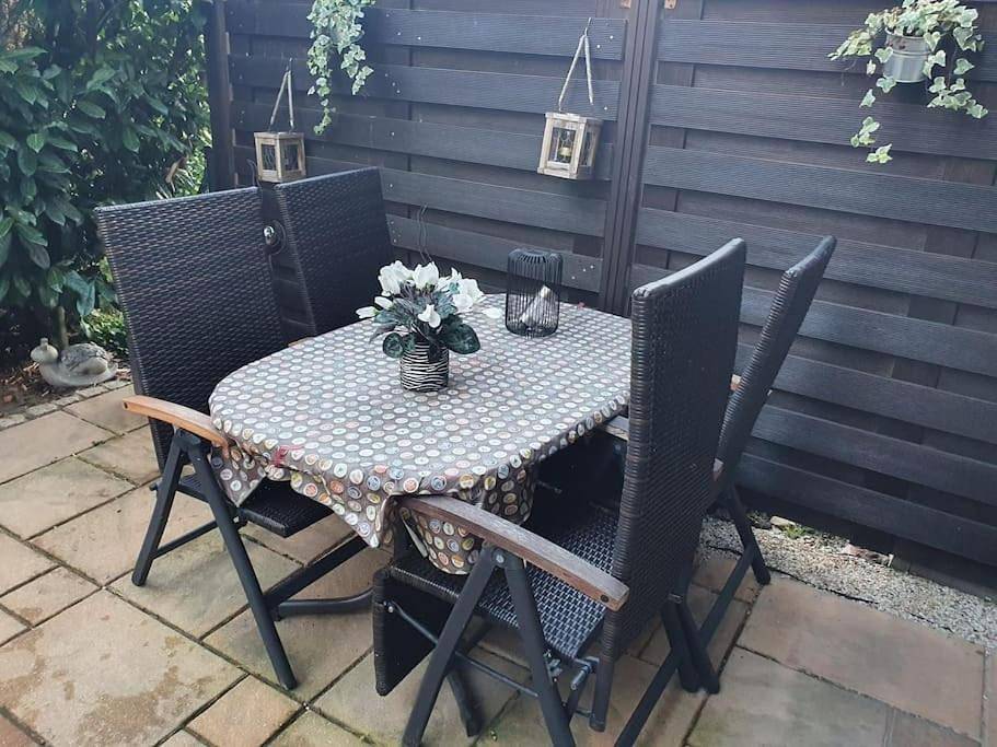 Geheel appartement, Two-Bedroom Apartment in Ratingen, Kreis Mettmann